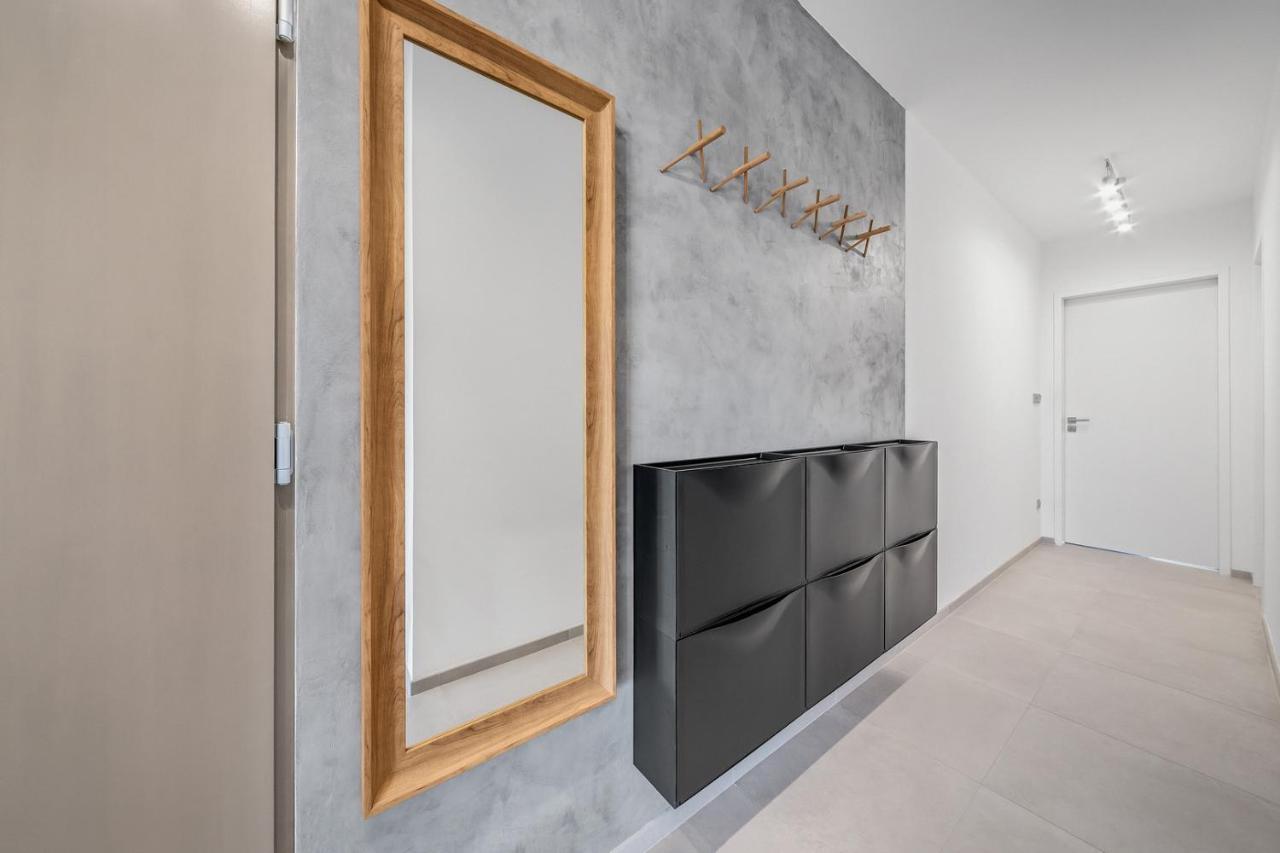 Apartmany Hradecek Mladé Buky Zewnętrze zdjęcie