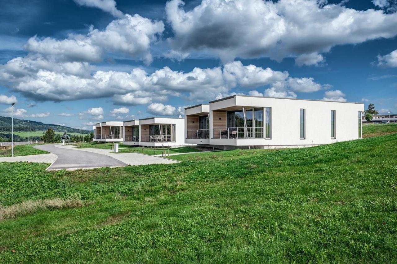 Apartmany Hradecek Mladé Buky Zewnętrze zdjęcie